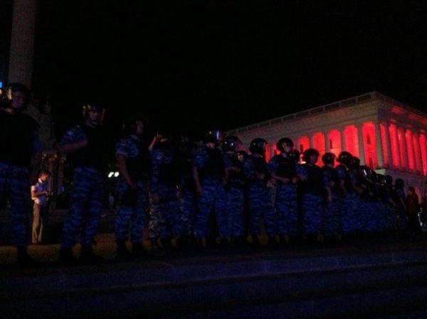 У Києві «Беркут» розігнав мітинг «врадіївців». ФОТО