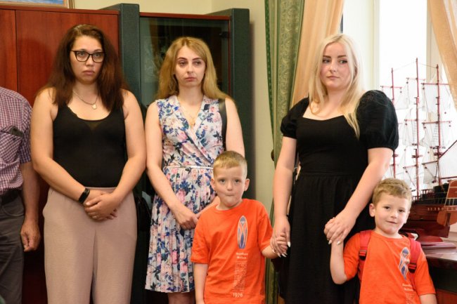 У Луцьку 6-річному сину Героя вручили посмертну нагороду тата. ФОТО