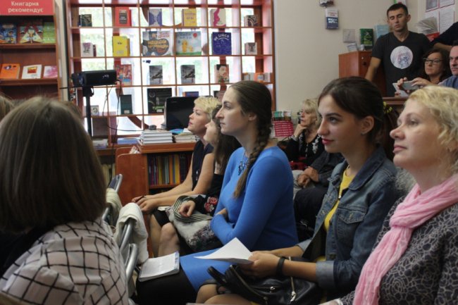 Польські консули у Луцьку стали декламаторами. ФОТО