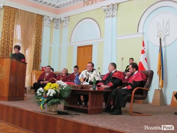 У Луцьку два вчених отримали титул доктора філософії. ФОТО