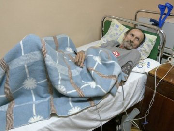 Немічний Ігор Лисецький більше тижня - в Торчинській лікарні: що з ним буде далі