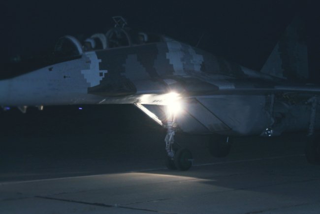 Волинські льотчики відточували свою майстерність та проводили повітряні «бої». ФОТО 