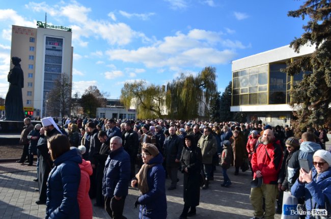 Загинув у день народження: Луцьк попрощався з воїном Віктором Лахаєм. ФОТОРЕПОРТАЖ