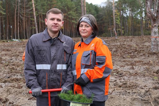 Волинські газовики садять дерева та закликають використовувати електронні квитанції за розподіл газу