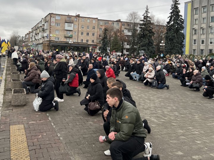 Залишив навчання  і пішов на фронт: на Волині попрощалися з 18-річним Героєм Дмитром Приймачуком