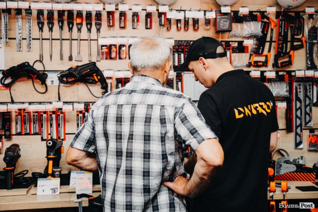 20% знижки – на всі товари: у Рожищі відкрили салон «Dnipro-M». ФОТО*