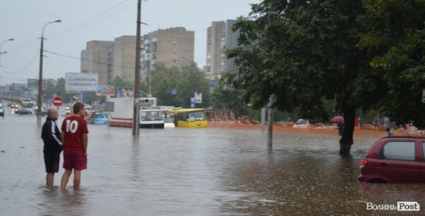 Як топило спальні райони Луцька. ФОТО