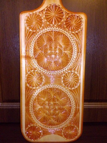 Волинський студент створює шедеври із дерева і паперу