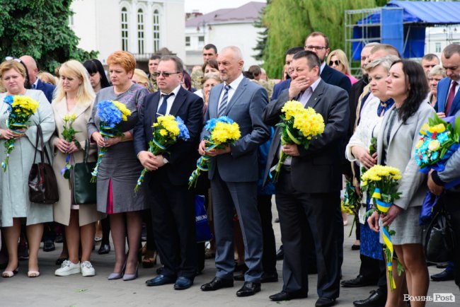 У Луцьку вшанували загиблих під Волновахою. ФОТО