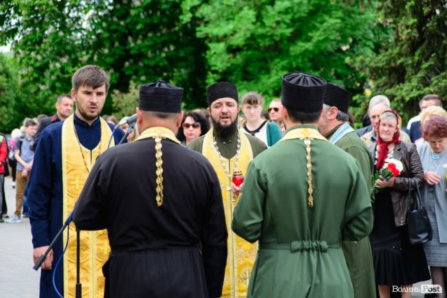 У Луцьку вшанували загиблих під Волновахою. ФОТО