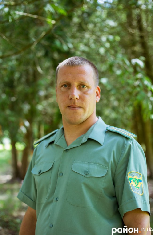 Службовий роман: у волинському лісі працює унікальна пара. ФОТО