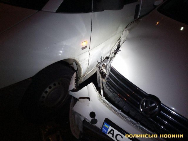 У Луцьку зіткнулися Fiat та Volkswagen. ФОТО