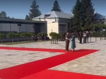 Зеленський приїхав у Молдову