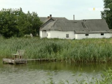 У селі на Волині людей не пускають до ставків, які орендує рибгосп. ВІДЕО