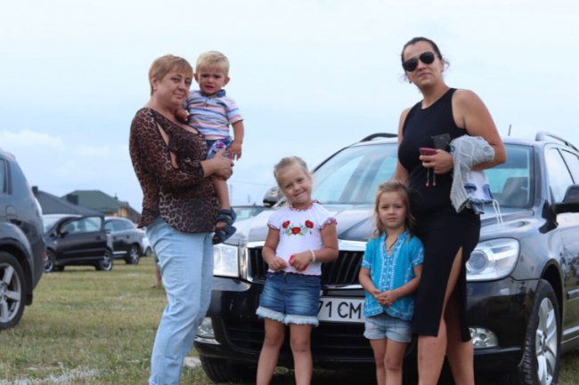 Під Луцьком влаштували автофестиваль. ФОТО
