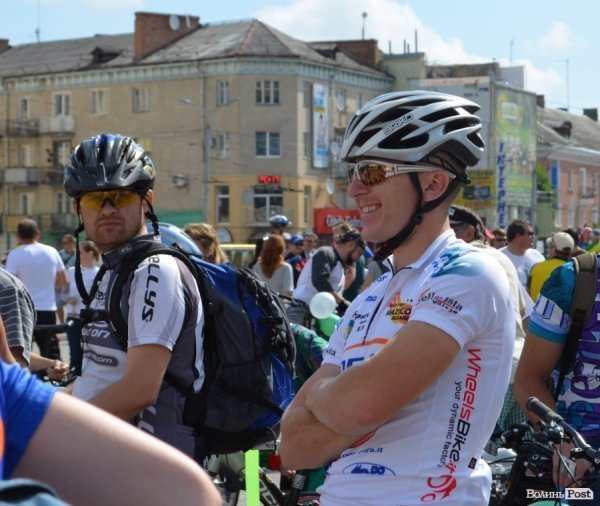 Велодень у Луцьку зібрав більше тисячі людей. ФОТО 