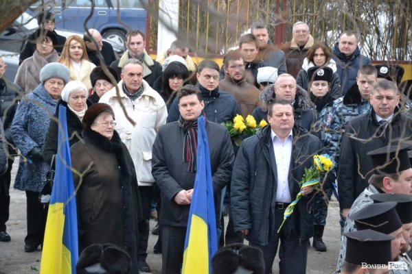 У Луцьку вшанували Героїв Крут
