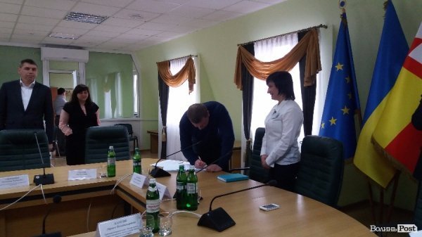 Скоро зареєструвати шлюб можна буде і в ЦНАПі. ФОТО