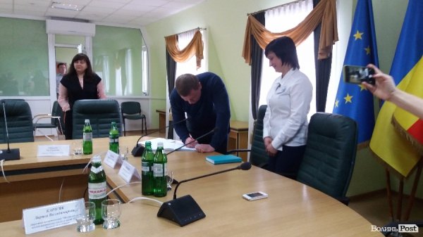 Скоро зареєструвати шлюб можна буде і в ЦНАПі. ФОТО