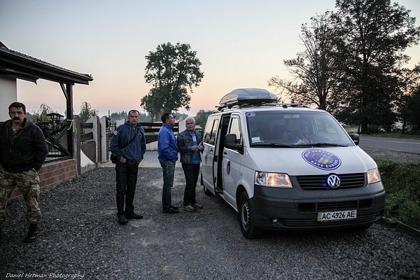 Самооборона привезла з Європи кошти та «швидкі» для АТО. ФОТО