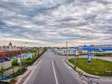 Місто повільно прокидається: безлюдний ранковий Луцьк на фото 