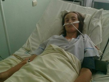 На Волині чоловік по-звірячому побив і порізав дружину:  просять допомогти з лікуванням