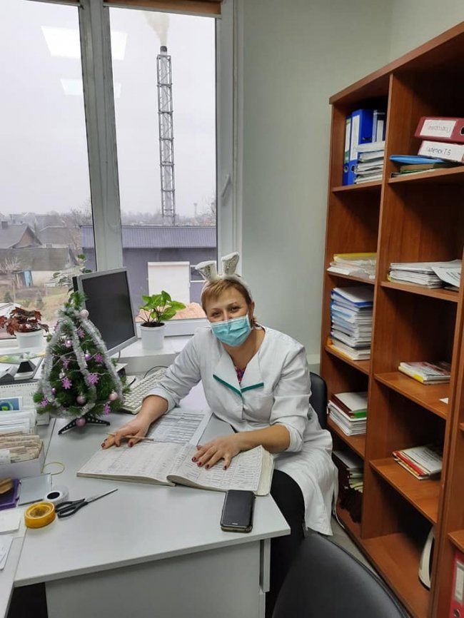 Медики з Волині влаштували новорічний флешмоб для маленьких пацієнтів. ФОТО