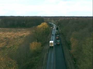 Верхній шар асфальту на відрізку міжнародної траси на Волині вкладуть у наступному році