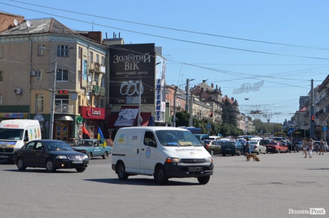 Як у Луцьку прощалися з Героєм Андрієм Єлістратовим. ФОТО