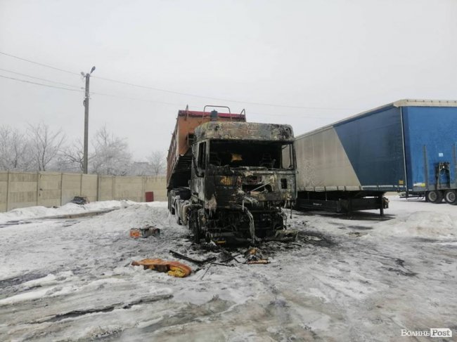 «Дикість, немає слів», – голова ОТГ під Луцьком про підпал автомобілів. ФОТО