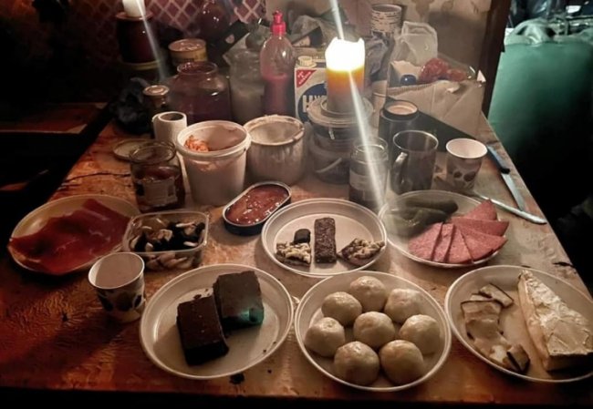 Показали, як українські захисники святкують Різдво. ФОТО