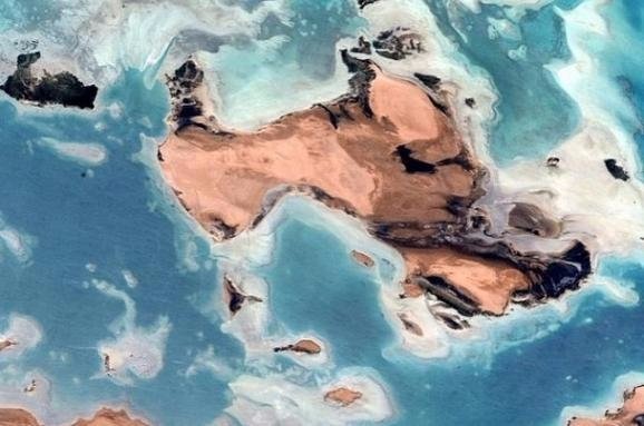 Астронавт опублікував дивовижні фото Землі, зняті з ілюмінатора. ФОТО