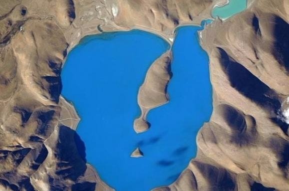 Астронавт опублікував дивовижні фото Землі, зняті з ілюмінатора. ФОТО