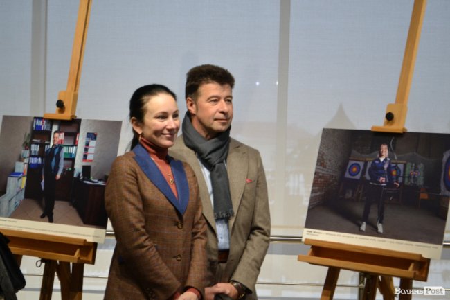 У Луцьку відкрили фотовиставку про «нечоловічі» та «нежіночі» професії. ФОТО