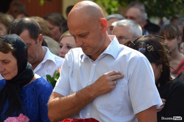 На будинках полеглих героїв АТО вивісили пам’ятні знаки. ФОТО