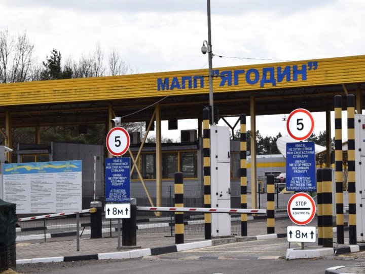 Хто з чоловіків може виїхати за кордон 2026 року: перелік категорій та документів