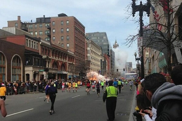 Вибухи в Бостоні: повідомляють про 12 загиблих. ФОТО. ВІДЕО