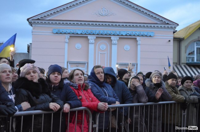 Повстанські пісні, зізнання в любові і до чого тут ва(Зе)лін: як на Волинь Порошенко приїздив. ФОТОРЕПОРТАЖ