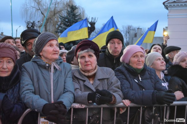 Повстанські пісні, зізнання в любові і до чого тут ва(Зе)лін: як на Волинь Порошенко приїздив. ФОТОРЕПОРТАЖ