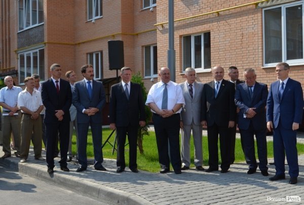 У Луцьку «здали» нову багатоповерхівку. ФОТО