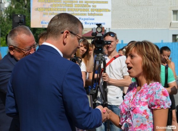 У Луцьку «здали» нову багатоповерхівку. ФОТО