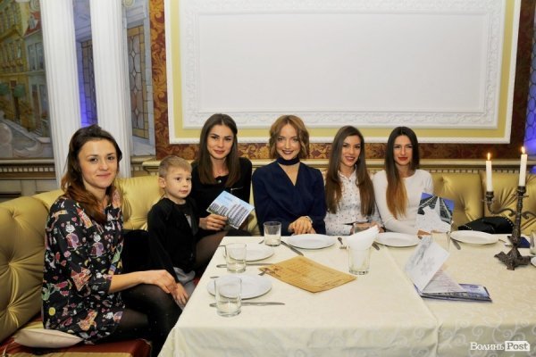 «Зима. Кохання. Новий Рік»: поетичний вечір з присмаком моди в Луцьку