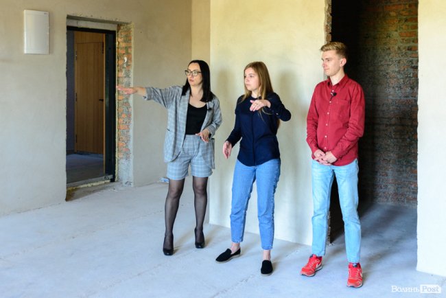 «Ми уявляли свій дім таким»: подружжя луцьких телеведучих обрало квартиру у ЖК  «StyleUP»* 