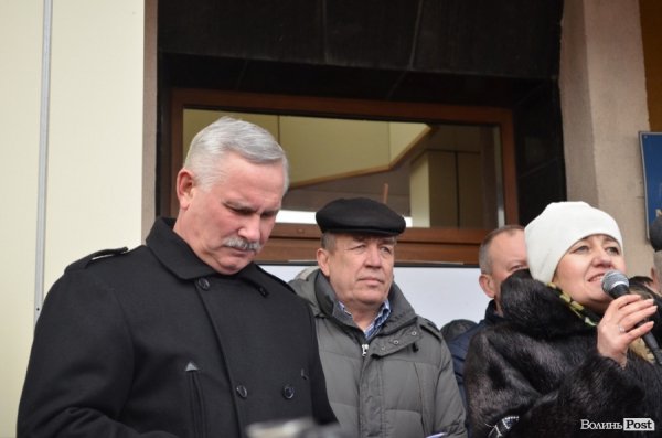 Люстрація в Нововолинську почалася з невдачі. ФОТО. ВІДЕО