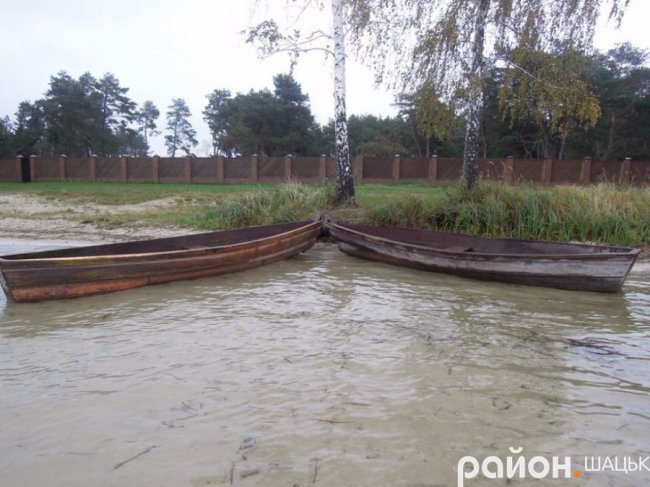 Самотній і чудернацький: оприлюднили фото осіннього Світязю