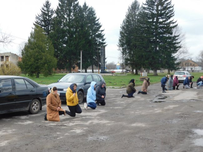 У Луцькому районі попрощались із загиблим Героєм Ігорем Кунчиком. ФОТО