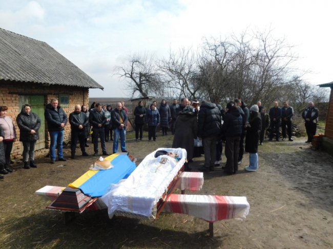 У Луцькому районі попрощались із загиблим Героєм Ігорем Кунчиком. ФОТО