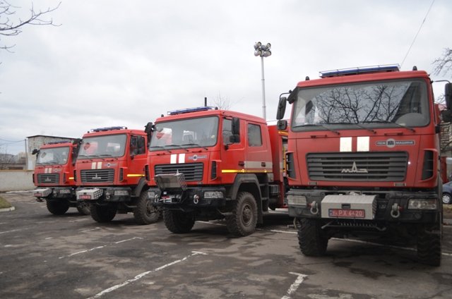 На Волині рятувальники отримали 4 нові пожежні автомобілі