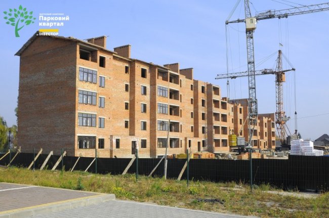 У ЖК «Парковий квартал» розпочали перекриття другого будинку. ФОТО*