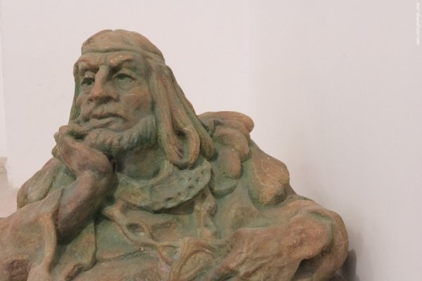 Власник луцького «будинку химер» відсвяткував ювілей. ФОТО